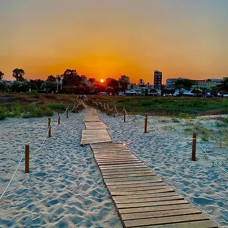 Bonita Planta Baja Con Patio En 1ª Linea De Playa Sagunto